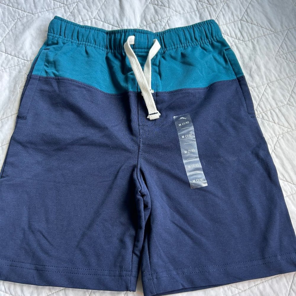 Tommy Bahama Boys active shorts; NWT; Medium